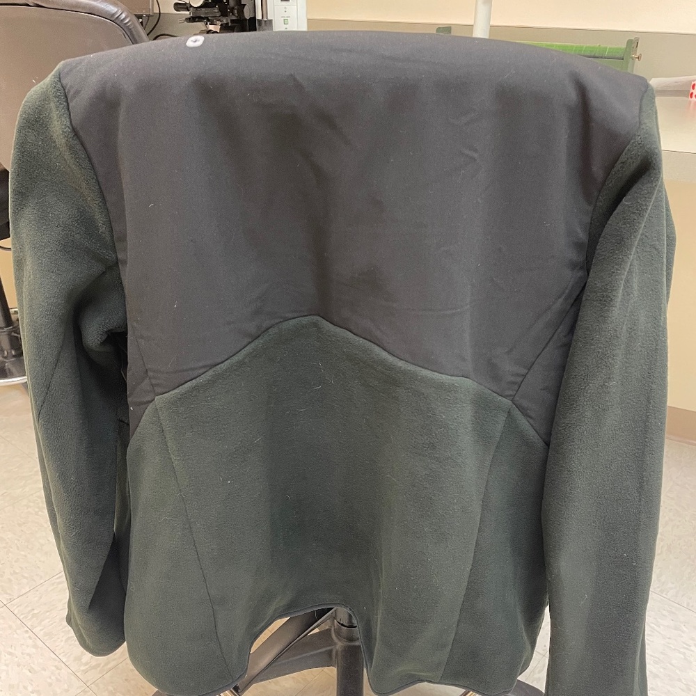 Figs On-shift fleece jacket